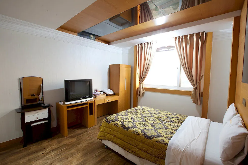 获奖者观光酒店 仁川 3*,  韩国